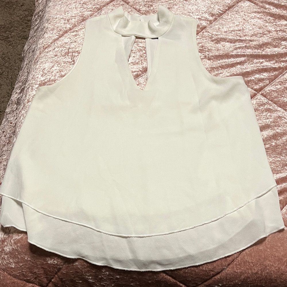 Chic White Keyhole Blouse